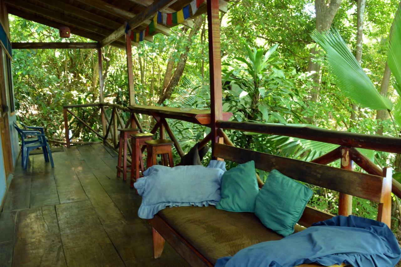 Hotel Luna Llena Nicoya Exterior photo